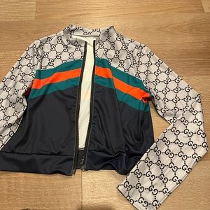 Cropped GG logo green red navy grey zipped jacket shirt logo monogram no label